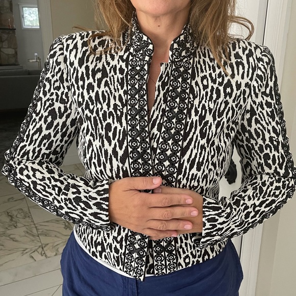 Brand new short jacket with leather trimming. - Picture 3 of 8